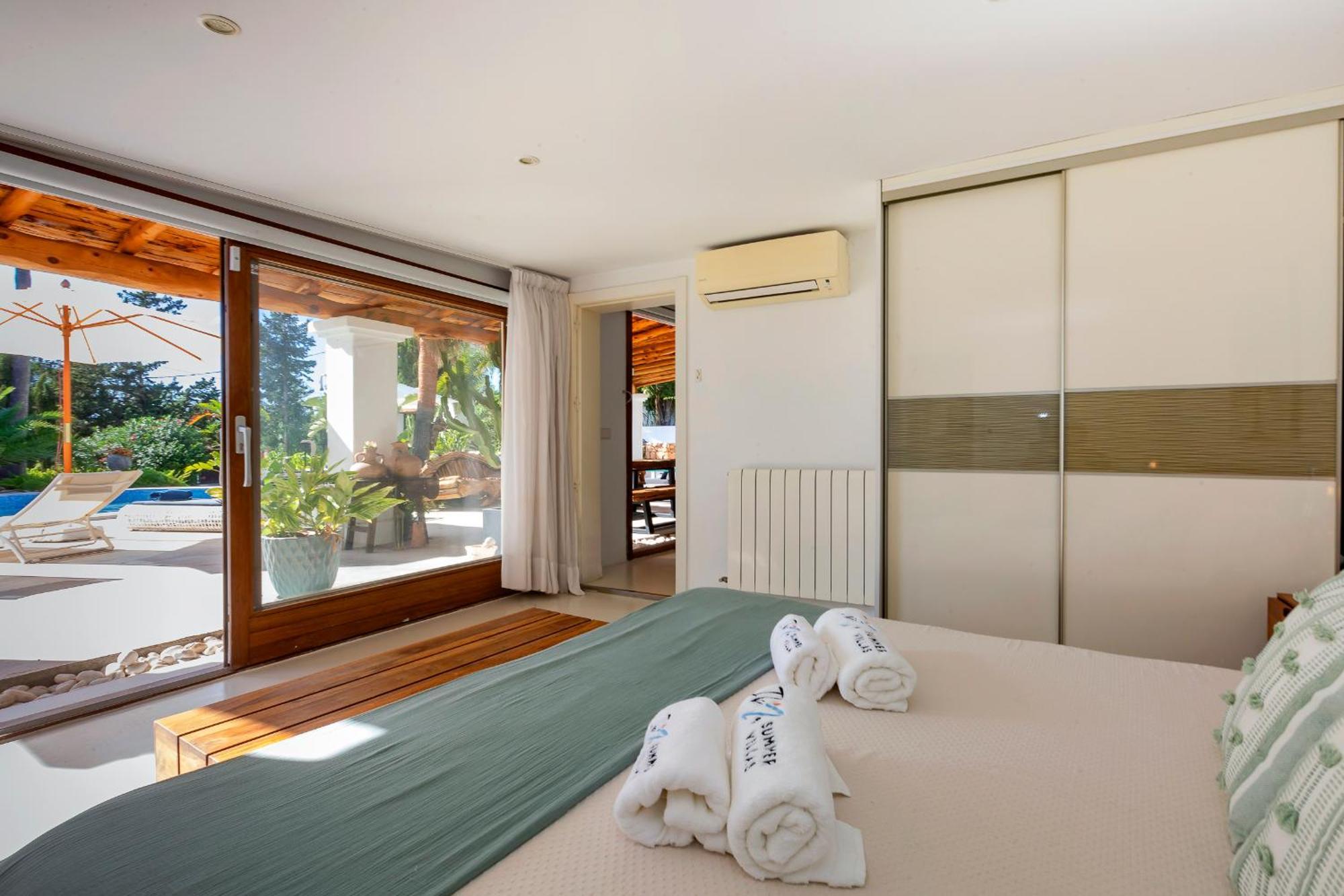 Villa Near Ibiza Town Sleeps 11 To 13 Guests Can Furnet Esterno foto